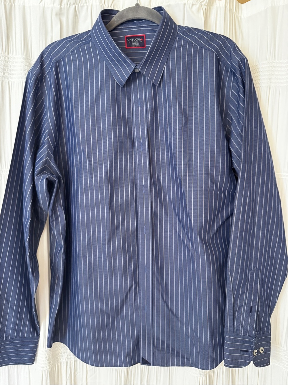 UNTUCKit Men’s Blue Pinstripe Dress Shirt